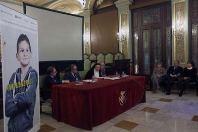 Conferència "Solidaritat i compromís amb la infància” de Sor Lucía Caram, a la Paeria.