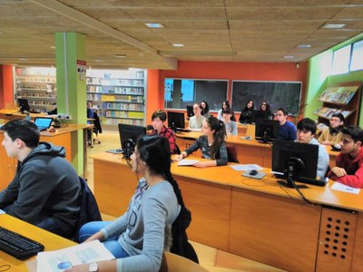 En aquestes activitats es fusionen dues dimensions, la personal i la social.