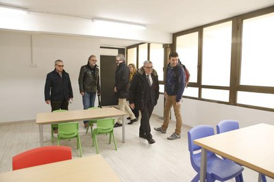 L’actuació ha consistit en fer obres de reforma de dues plantes de l’antic tanatori, que han servit per adequar els usos de part de la planta baixa i….