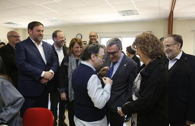 Àngel Ros ha felicitat La Torxa pel seu treball vers els drets i la integració d’aquest col·lectiu i ha assegurat que la riquesa d’una ciutat es mani….