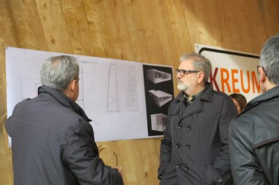 El tinent d'alcalde Fèlix Larrosa ha visitat les obres d'aquest nou centre que podrà acollir fins a una trentena de joves emprenedors creatius que vu….