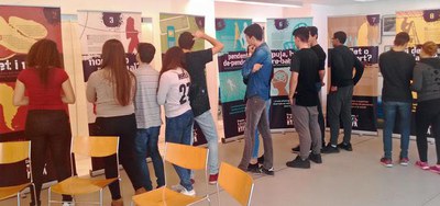 Imatge d'arxiu. La Paeria i l’Associació AntiSida de Lleida porten a Lleida l'exposició "Drogues i què?" com a part de les seves accions de promoció ….