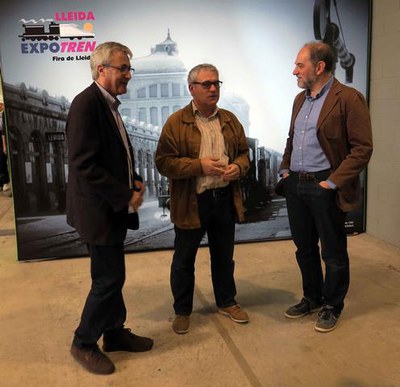 El tinent d'alcalde Joan Gómez amb l'organitzador del saló, Raül Valls, i el director de Fira de Lleida, Oriol Oró.