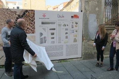 El tinent d’alcalde Rafael Peris ha indicat que el panel informatiu instal·lat al carrer del Cardenal Remolins, interactiu amb smartphones i tauletes….