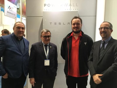 Els representants de Lleida han visitat els projectes d'empreses com TESLA, líder mundial en energies renovables i sistemes d'emmagatzematge per a la….