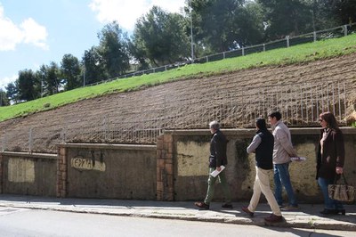El tinent d’alcalde i regidor de l’Hàbitat Urbà i Rural i la Sostenibilitat, Fèlix Larrosa, ha visitat aquest dijous l’actuació que s’està duent a te….