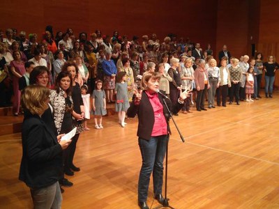 La regidora d’aquesta àrea, Sara Mestres, ha afirmat que l’acte serveix per reconèixer i felicitar les entitats de dones de Lleida.