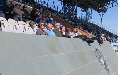 Llotja del Camp d'Esports amb el tinent d'alcalde Gómez i els regidors de la Paeria.