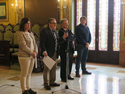 L’alcalde de Lleida, Àngel Ros, que ha presidit la recepció al Saló de Sessions, ha refermat el compromís de l’Ajuntament de Lleida amb l’educació de….