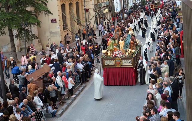 Els lleidatans i lleidatanes han contemplat el pas de la Processó dels Dolors