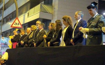 Tribuna d'autoritats, amb el paer en cap i el bisbe Salvador, que han presidit la processó.