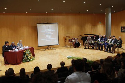 El Consell Escolar Municipal ha reconegut un any més l’excel·lència de persones i centres educatius de la ciutat en la celebració de Sant Jordi que s….