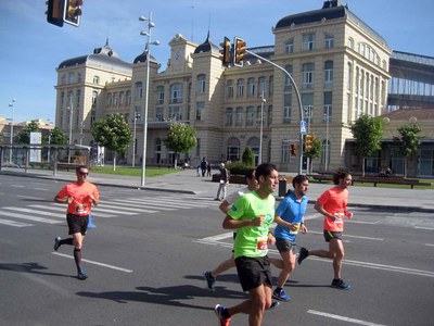 Les dues curses han tingut 2.400 inscrits.