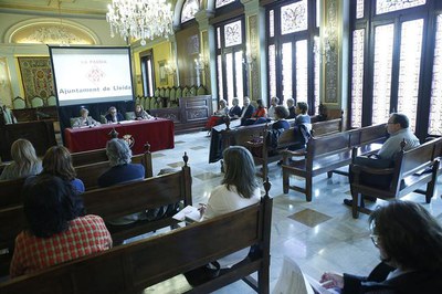 Constitució del Consell Assessor Municipal de la Infància i l'Adolescència, al Saló de Sessions de la Paeria.