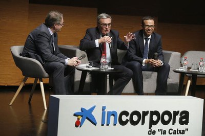 El paer en cap, Àngel Ros, ha participat en aquest acte en què ha destacat que "hem de continuar treballant perquè la recuperació econòmica també sig….