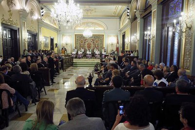 Pregó oficial de la Festa Major al Saló de Sessions del Palau de la Paeria.