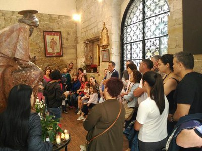 A la capella del Peu del Romeu s'explica la llegenda de Sant Jaume.