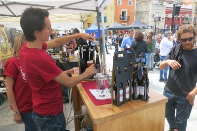 La Mostra de Cervesa Artesana té lloc aquest dissabte a la plaça del Dipòsit del Centre Històric en el marc de la Festa Major de Lleida.