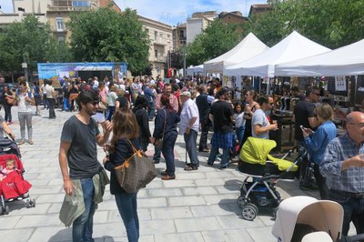 Mostra de Cervesa Artesana a la plaça del Dipòsit per la Festa Major de Lleida.