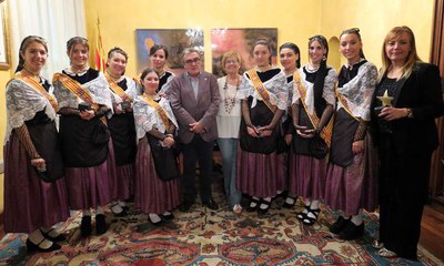 L'alcalde Ros ha agraït la tasca de les pubilles, que han participat de la Festa Major acompanyant la corporació.