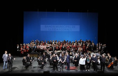 El paer en cap ha desitjat que la gent gran de la ciutat gaudeixi del mes de maig festiu que omple Lleida d’activitats culturals, socials i festives..