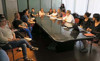 El sistema de recollida selectiva porta a porta de la Paeria obté el consens unànime dels comerciants de l’Eix, Pi i Margall i Cavallers.