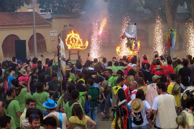 Tot l'Aplec gira entorn del caragol, fins i tot els focs.