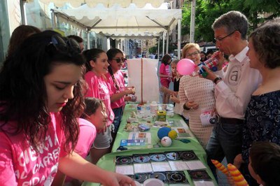 La tinent d'alcalde Montse Parra ha visitat els diferents estands.