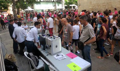 Més de 10.000 persones han passat per aquesta tarda per la fira de la ciència i la tecnologia.
