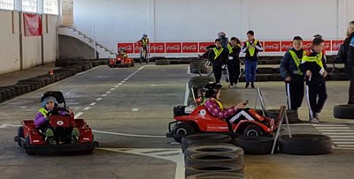 Els tallers amb bicicletes i cards es realitzen a les instal·lacions ubicades al Turó de Gardeny.