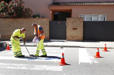 L’actuació a Vila Montcada té l’objectiu de millorar la senyalització horitzontal i vertical del barri, l’habilitació de sentit únic de diferents car….