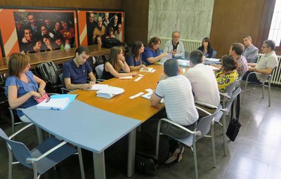 Reunió aquest migida amb el tinent d'alcalde Xavier Rodamilans i els representants de diferents distribuïdores que presten servei a la ciutat.