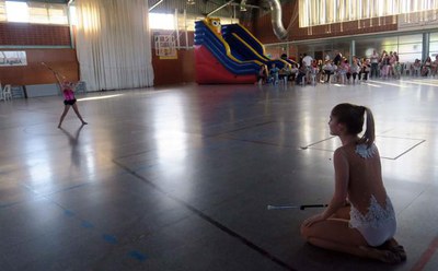 L'Associació de Comerciants ha preparat tot un ventall d'activitats al poliesportiu.