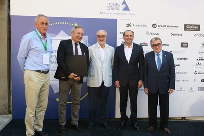 L'alcalde, amb Pedro Solbes, Juan Verde, Xavier Vidal-Folch i Fèlix Gonzàlez..