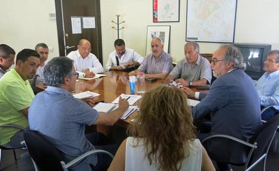 El tinent d'alcalde Xavier Rodamilans ha presidit la reunió on s'ha tractat l’assentament ubicat a Cappont..