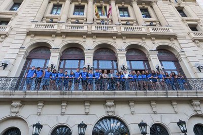 L'alcalde ha felicitat els nedadors i les nedadores que s’han fet amb 34 medalles en els seus respectius Campionats de Catalunya i d’Espanya, així co….