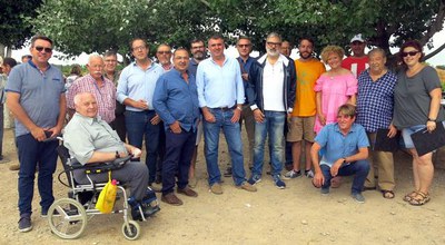 Els regidors i diversos membres de la Comissió de l'Horta han fet costat als veïns del Camí de Montcada.