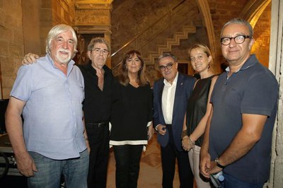 L’alcalde de Lleida, Àngel Ros, ha assistit al concert que, coincidint amb la celebració dels 50 anys de trajectòria artística de Maria del Mar Bonet….