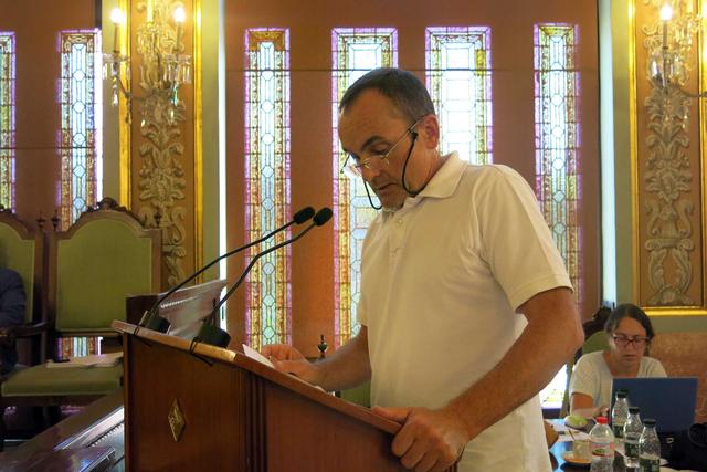 El representant dels veïns afectats pel Parc de les Arts ha retirat la moció davant la presentada per l'equip de govern