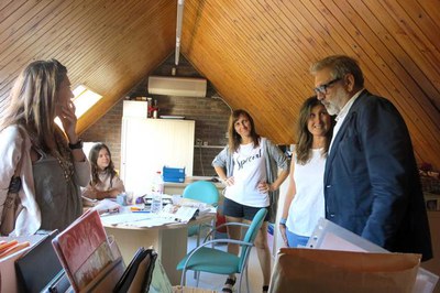 L'alcalde accidental també ha visitat l'escola bressol de Magraners i ha saludat l'equip directiu.