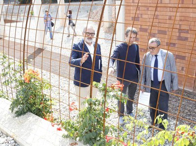 L'alcalde ha estat acompanyat pel tinent d'alcalde Larrosa i el coordinador del Museu, Joan Muntané.