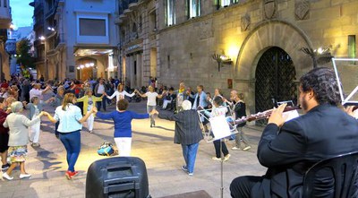 La ballada ha estat organitzada pel Grup Sardanista Montserrat amb el suport de la Paeria.