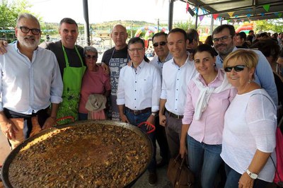 El president de la partida, Joan Queralt, també ha elaborat la seva pròpia paella.