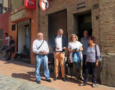 El tinent d'alcalde Larrosa també ha saludat els voluntaris de la Parròquia de Sant Andreu, que un any més s'han afegit a l'Obert.