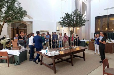 La visita al Parador del Roser, una de les novetats amb més èxit de participació.