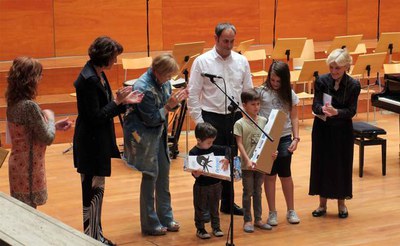 Abans del concert s'han lliurat els premis als guanyadors del sorteig infantil.