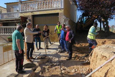 Larrosa també ha visitat la millora del clavegueram al carrer Ronda.