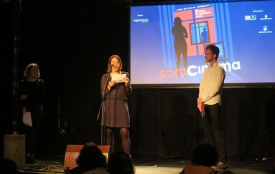 Dos membres del jurat han fet lectura dels premis del festival.