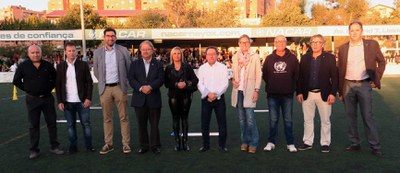 Autoritats i patrocinadors, amb la junta directiva.