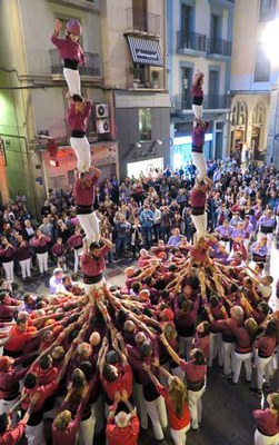 Dos pilars de 5, un d'ells aixecat per sota, han posat un final espectacular a la diada.